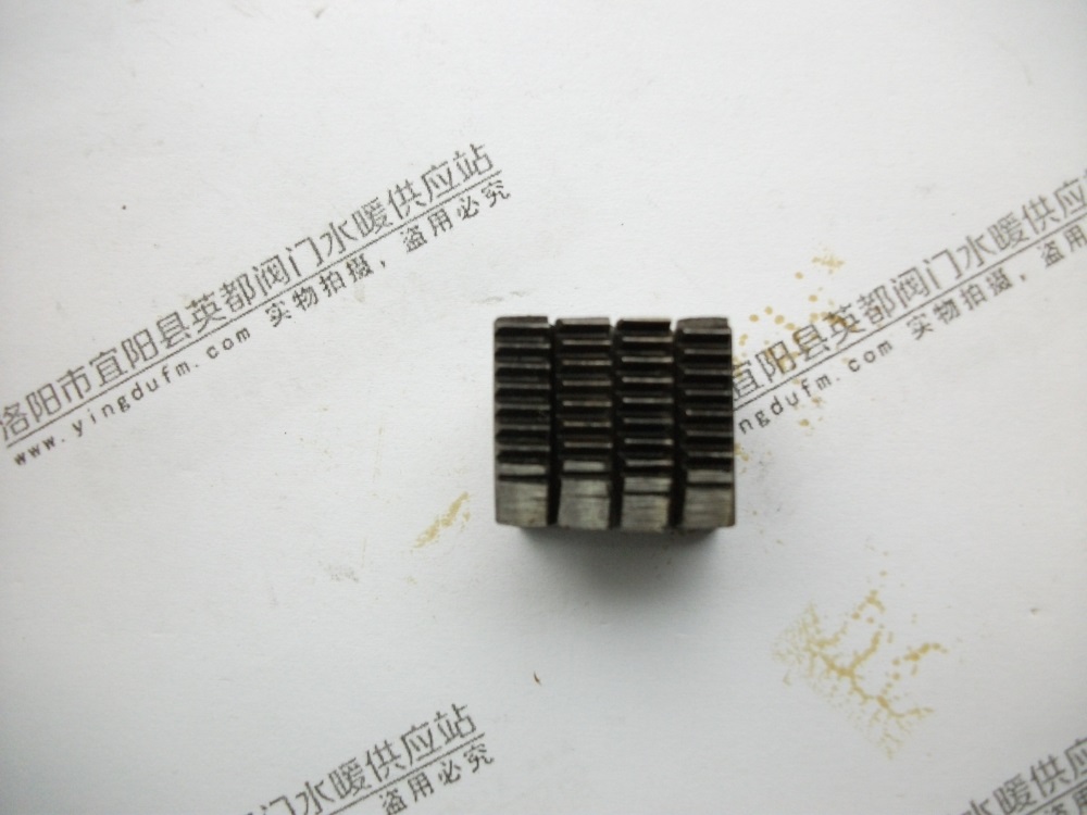 輕型手動套絲機板牙